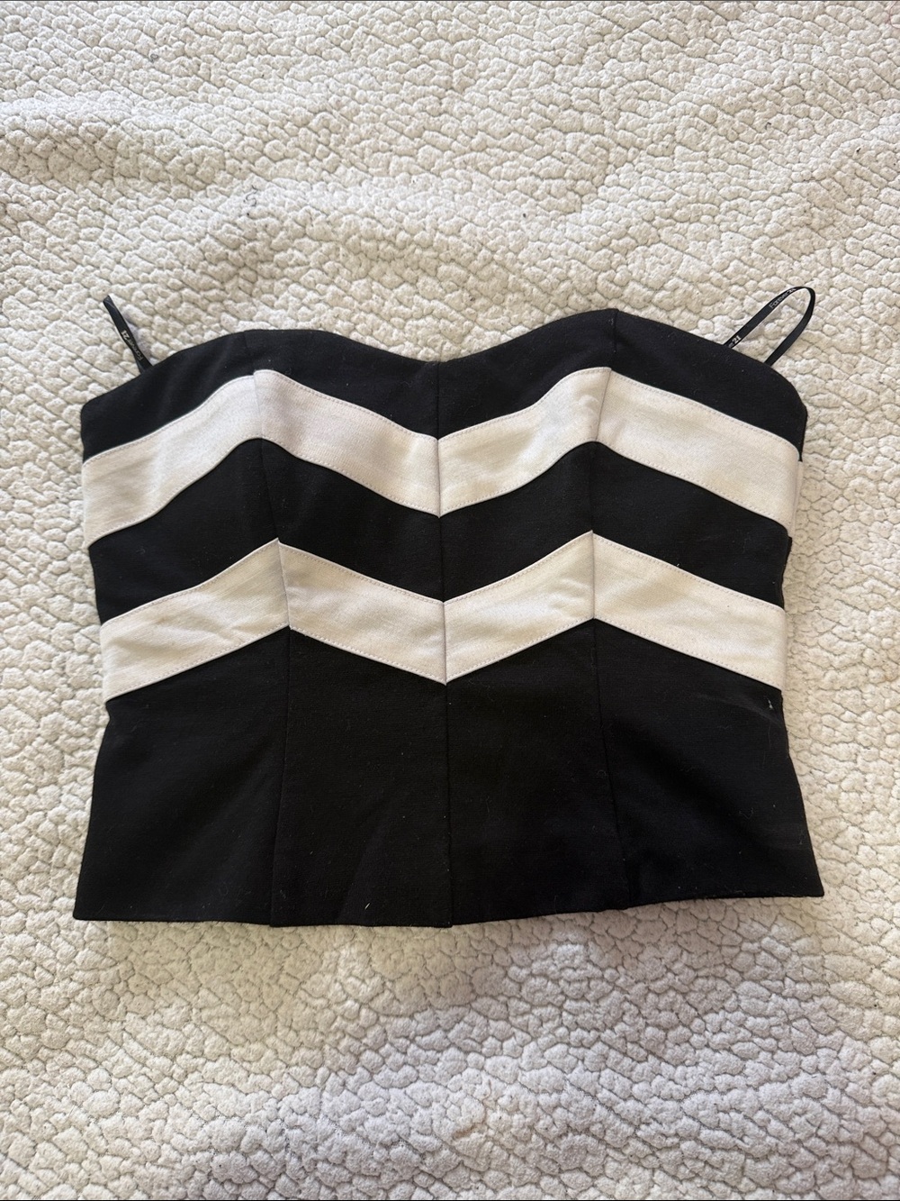 Forever 21 Black and White Chevron Strapless Crop Top with Removable Straps